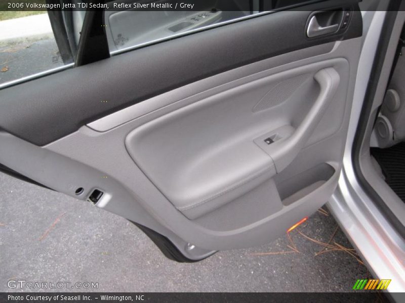 Reflex Silver Metallic / Grey 2006 Volkswagen Jetta TDI Sedan