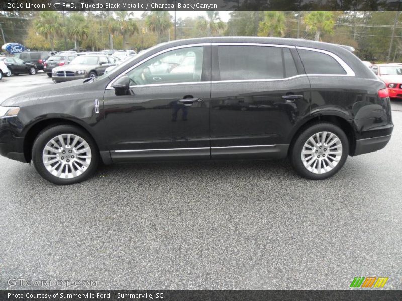 Tuxedo Black Metallic / Charcoal Black/Canyon 2010 Lincoln MKT FWD