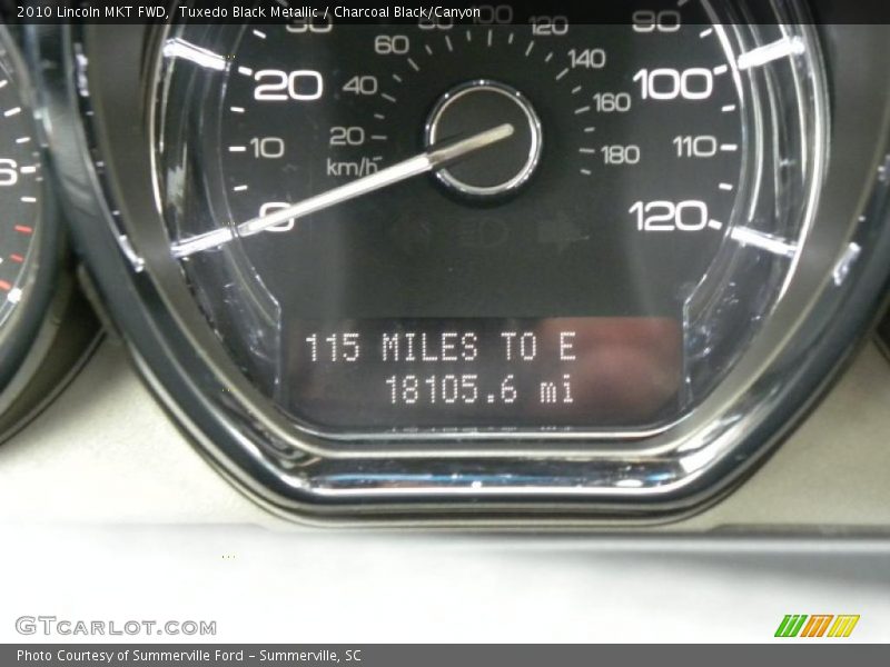 Tuxedo Black Metallic / Charcoal Black/Canyon 2010 Lincoln MKT FWD