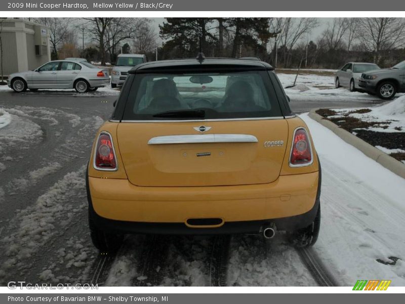 Mellow Yellow / Black/Grey 2009 Mini Cooper Hardtop