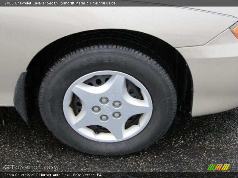 Sandrift Metallic / Neutral Beige 2005 Chevrolet Cavalier Sedan