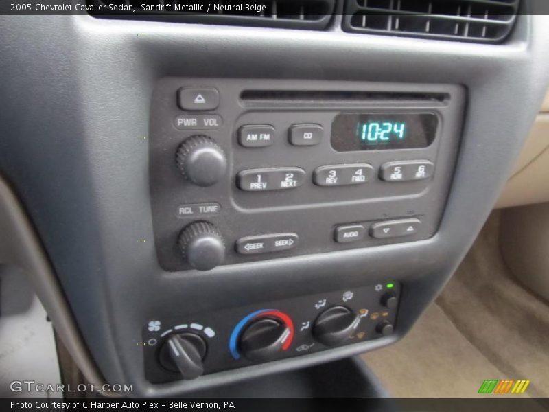 Sandrift Metallic / Neutral Beige 2005 Chevrolet Cavalier Sedan