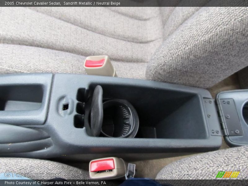 Sandrift Metallic / Neutral Beige 2005 Chevrolet Cavalier Sedan