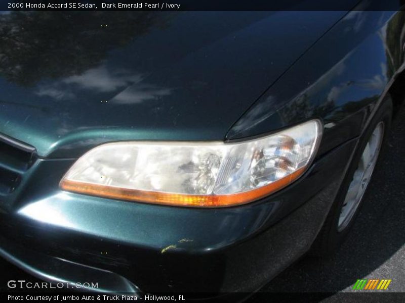 Dark Emerald Pearl / Ivory 2000 Honda Accord SE Sedan