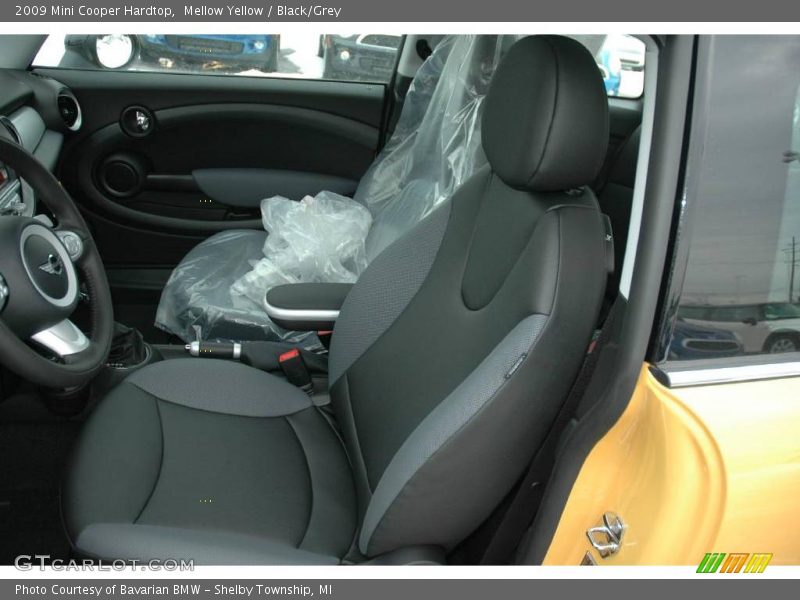 Mellow Yellow / Black/Grey 2009 Mini Cooper Hardtop