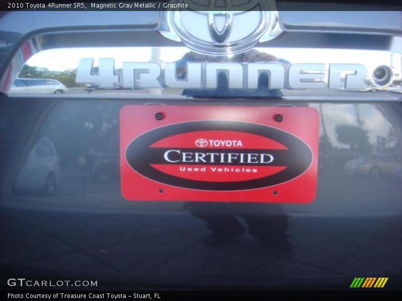 Magnetic Gray Metallic / Graphite 2010 Toyota 4Runner SR5