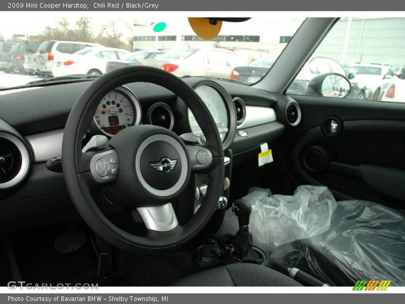 Chili Red / Black/Grey 2009 Mini Cooper Hardtop