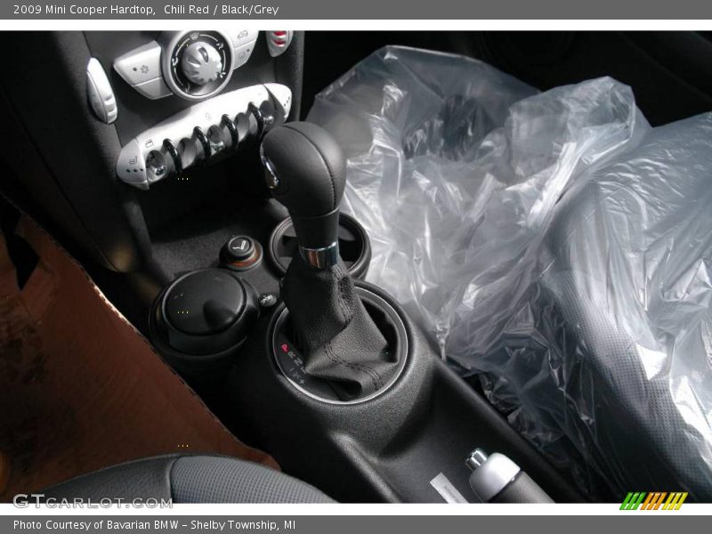 Chili Red / Black/Grey 2009 Mini Cooper Hardtop
