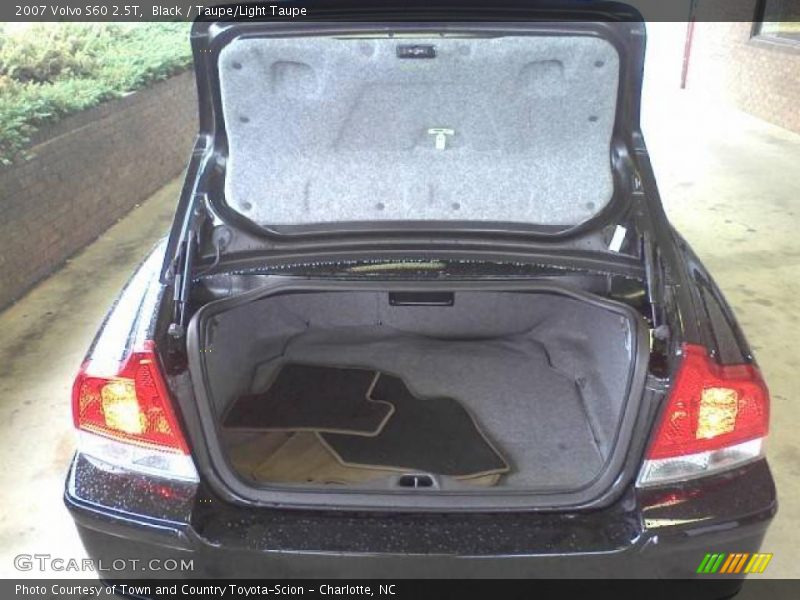 Black / Taupe/Light Taupe 2007 Volvo S60 2.5T