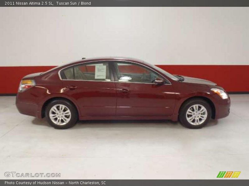 Tuscan Sun / Blond 2011 Nissan Altima 2.5 SL