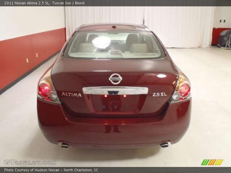 Tuscan Sun / Blond 2011 Nissan Altima 2.5 SL
