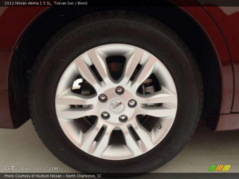 Tuscan Sun / Blond 2011 Nissan Altima 2.5 SL