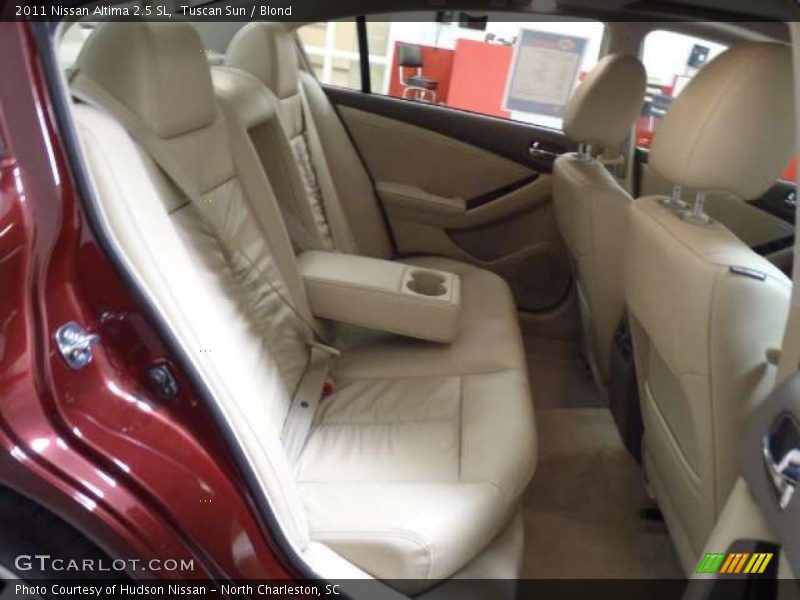 Tuscan Sun / Blond 2011 Nissan Altima 2.5 SL