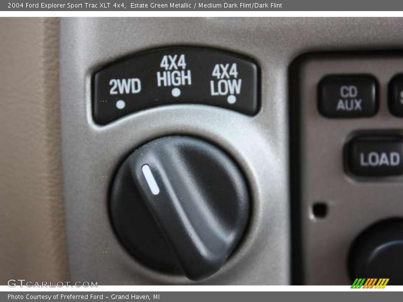 Estate Green Metallic / Medium Dark Flint/Dark Flint 2004 Ford Explorer Sport Trac XLT 4x4