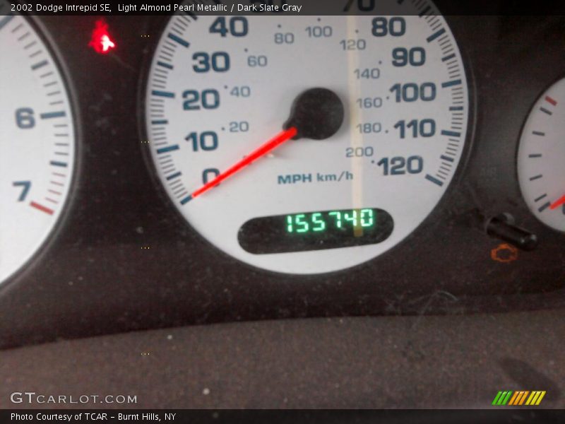 Light Almond Pearl Metallic / Dark Slate Gray 2002 Dodge Intrepid SE