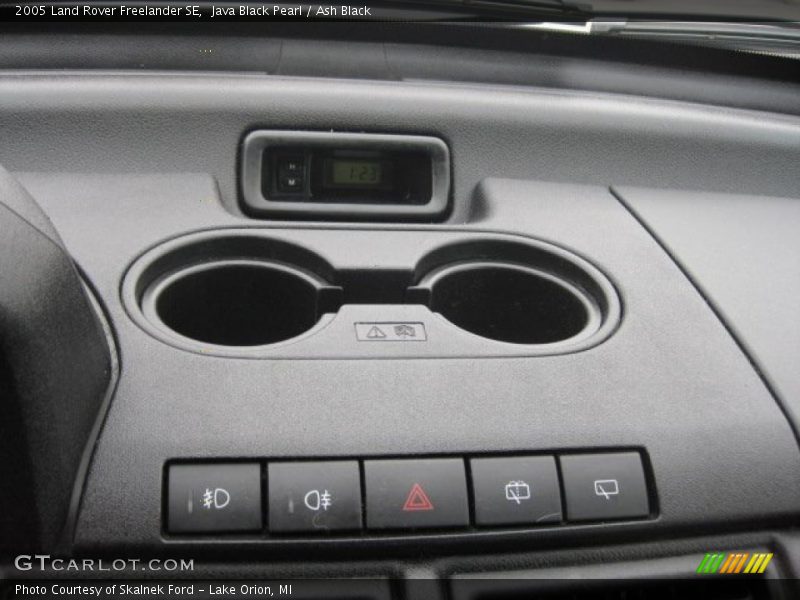 Controls of 2005 Freelander SE
