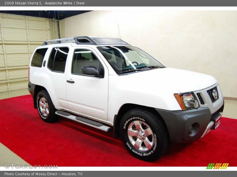 Avalanche White / Steel 2009 Nissan Xterra S