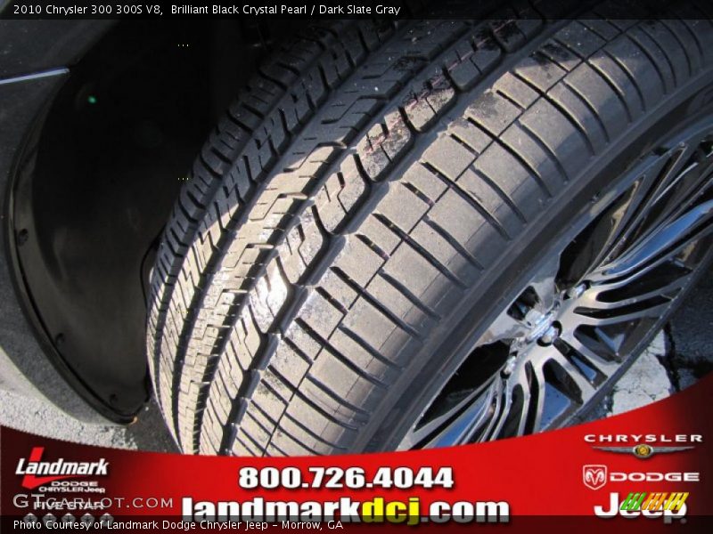 Brilliant Black Crystal Pearl / Dark Slate Gray 2010 Chrysler 300 300S V8