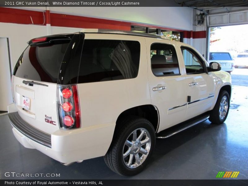White Diamond Tintcoat / Cocoa/Light Cashmere 2011 GMC Yukon Denali