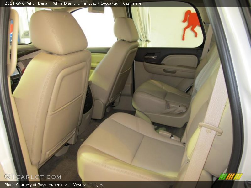  2011 Yukon Denali Cocoa/Light Cashmere Interior