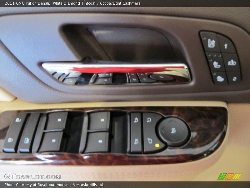 White Diamond Tintcoat / Cocoa/Light Cashmere 2011 GMC Yukon Denali