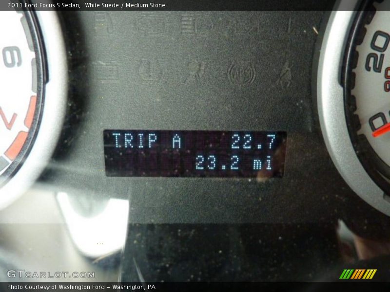 White Suede / Medium Stone 2011 Ford Focus S Sedan