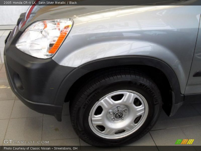 Satin Silver Metallic / Black 2005 Honda CR-V LX