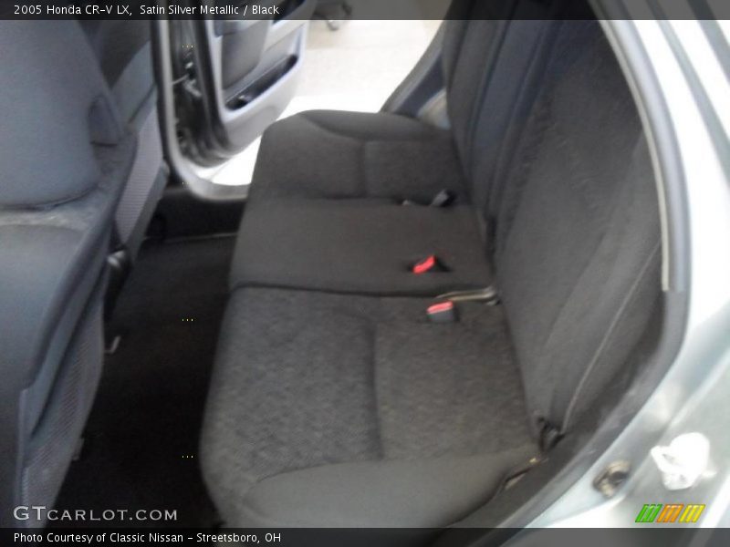 Satin Silver Metallic / Black 2005 Honda CR-V LX