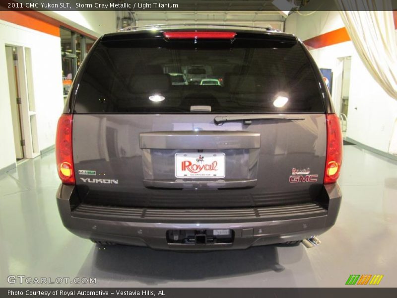 Storm Gray Metallic / Light Titanium 2011 GMC Yukon SLT