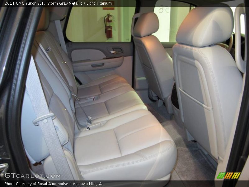 Storm Gray Metallic / Light Titanium 2011 GMC Yukon SLT