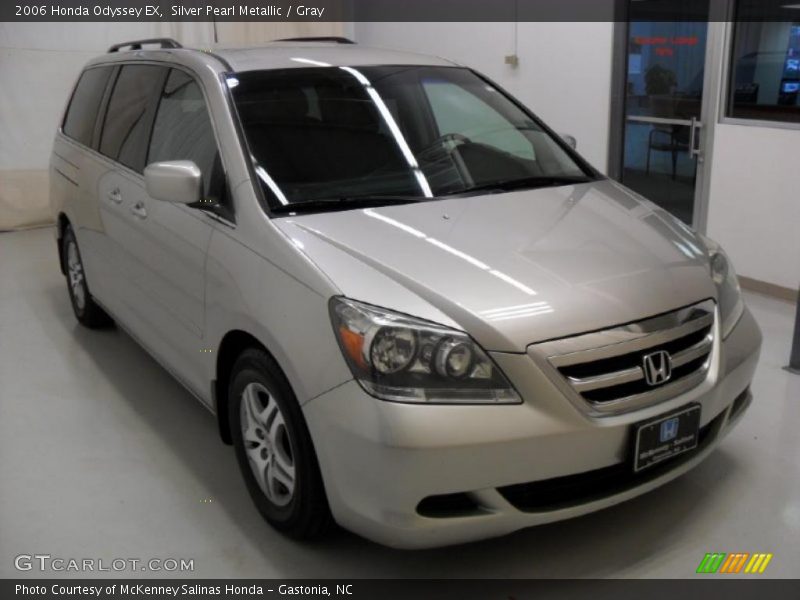 Silver Pearl Metallic / Gray 2006 Honda Odyssey EX