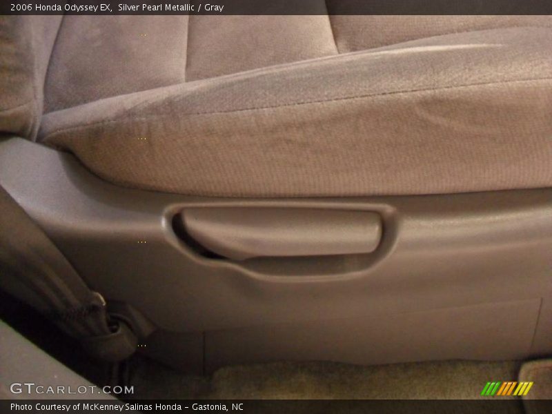 Silver Pearl Metallic / Gray 2006 Honda Odyssey EX