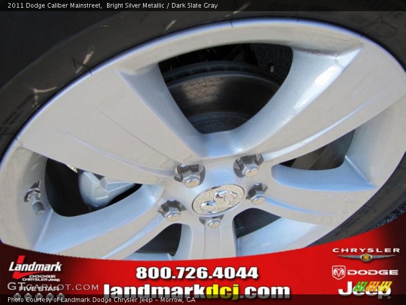 Bright Silver Metallic / Dark Slate Gray 2011 Dodge Caliber Mainstreet