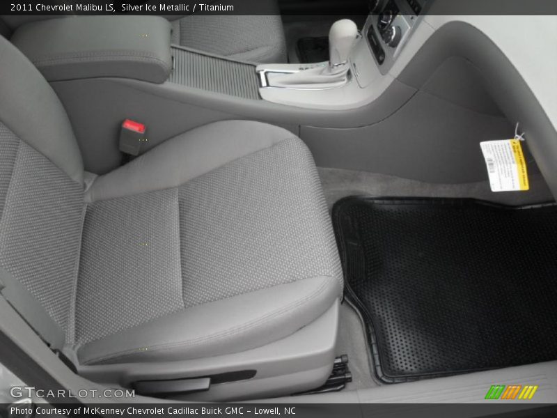 Silver Ice Metallic / Titanium 2011 Chevrolet Malibu LS