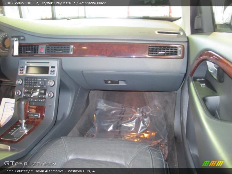 Oyster Gray Metallic / Anthracite Black 2007 Volvo S80 3.2