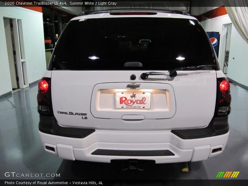 Summit White / Light Gray 2006 Chevrolet TrailBlazer LS 4x4