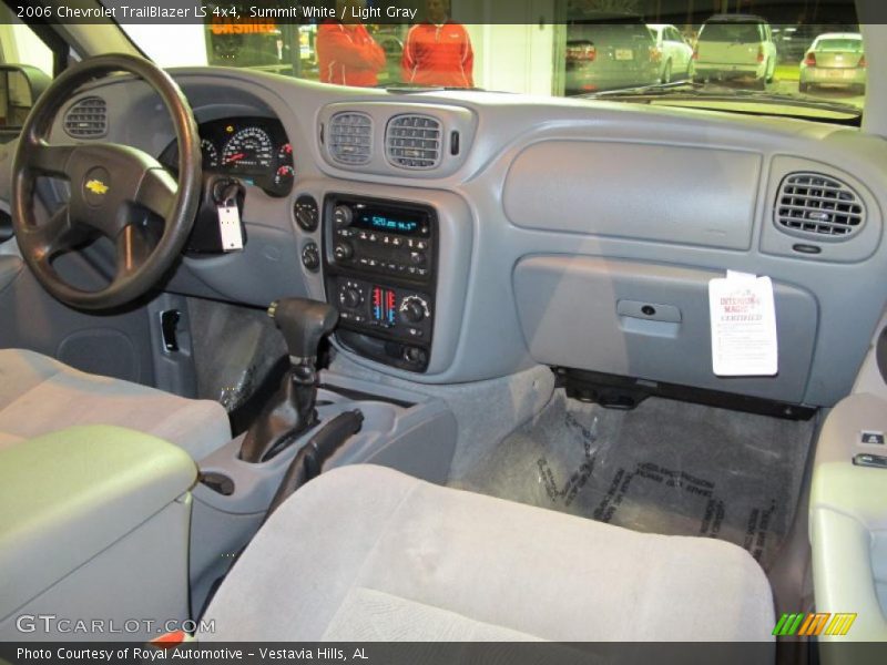 Summit White / Light Gray 2006 Chevrolet TrailBlazer LS 4x4