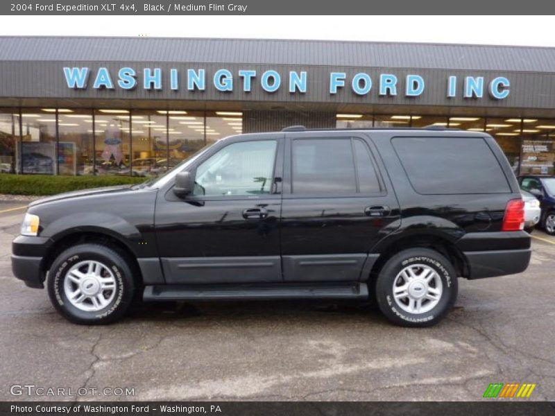 Black / Medium Flint Gray 2004 Ford Expedition XLT 4x4