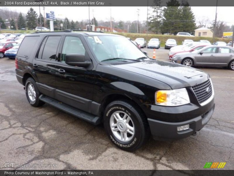Black / Medium Flint Gray 2004 Ford Expedition XLT 4x4