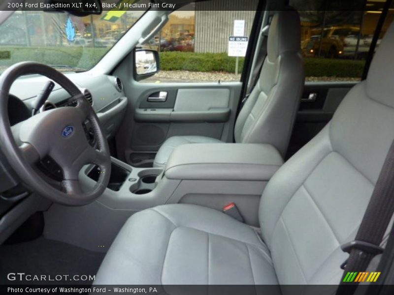 Black / Medium Flint Gray 2004 Ford Expedition XLT 4x4