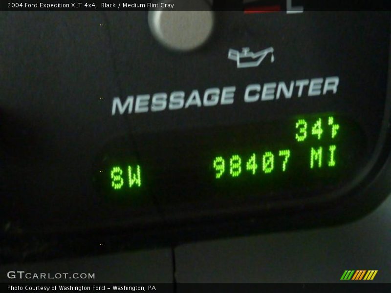 Black / Medium Flint Gray 2004 Ford Expedition XLT 4x4