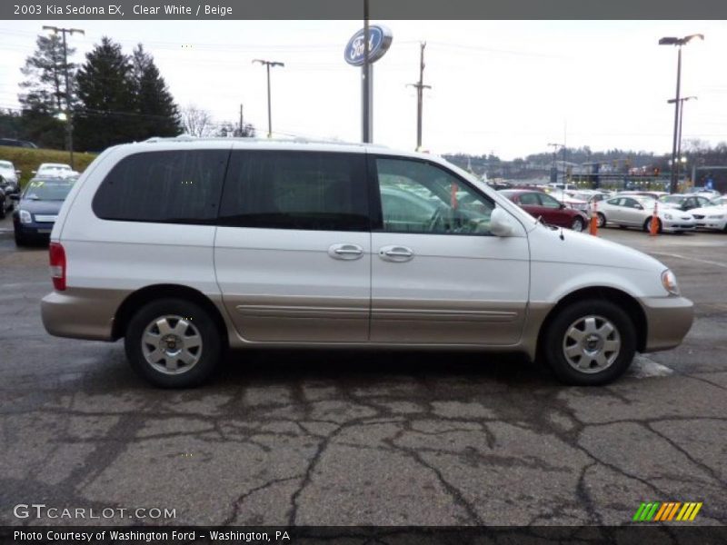 Clear White / Beige 2003 Kia Sedona EX