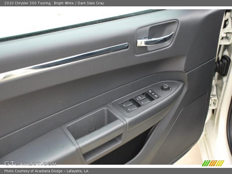 Bright White / Dark Slate Gray 2010 Chrysler 300 Touring