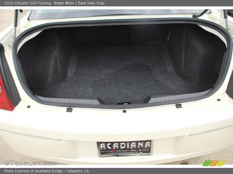 Bright White / Dark Slate Gray 2010 Chrysler 300 Touring