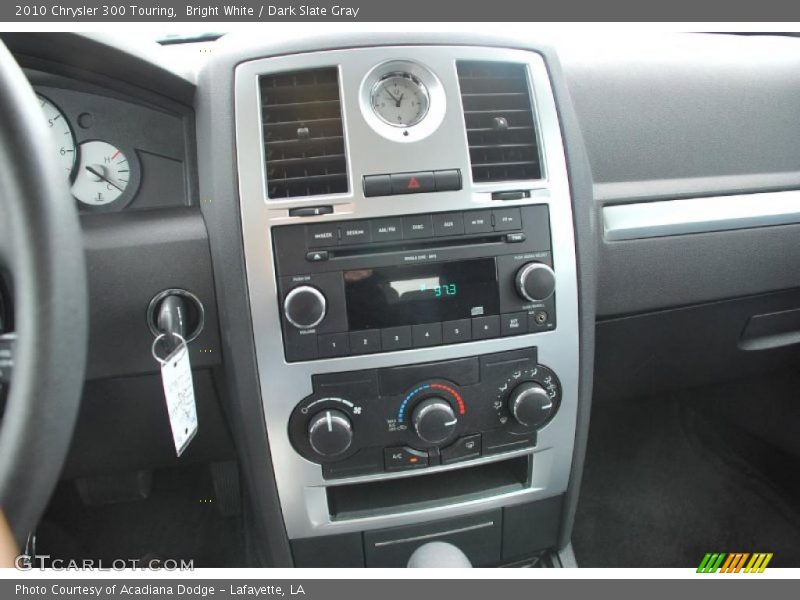 Bright White / Dark Slate Gray 2010 Chrysler 300 Touring