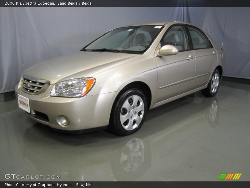 Sand Beige / Beige 2006 Kia Spectra LX Sedan