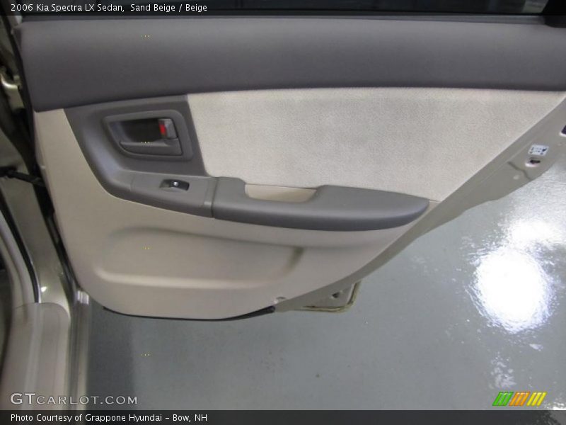 Sand Beige / Beige 2006 Kia Spectra LX Sedan