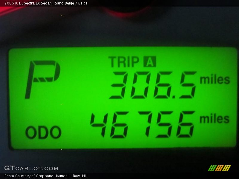 Sand Beige / Beige 2006 Kia Spectra LX Sedan