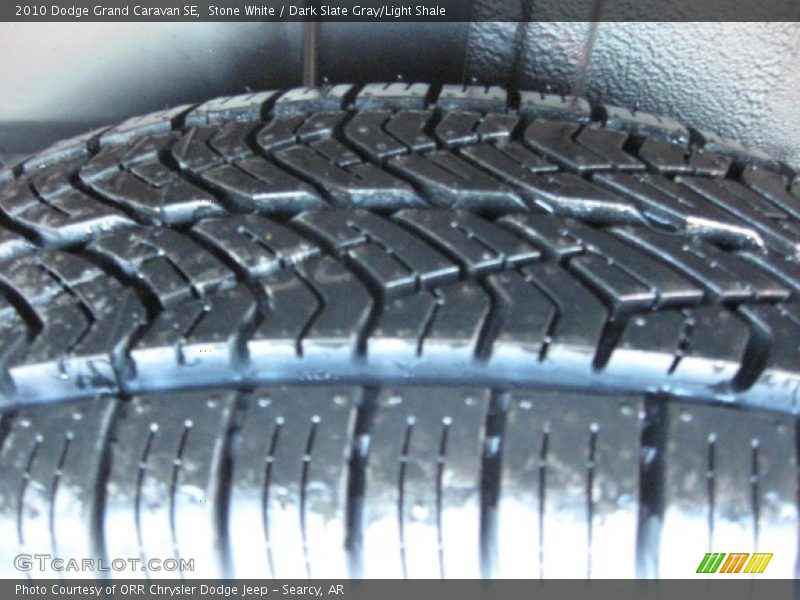 Stone White / Dark Slate Gray/Light Shale 2010 Dodge Grand Caravan SE