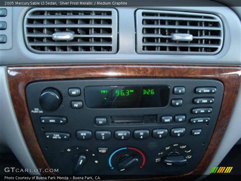 Controls of 2005 Sable LS Sedan